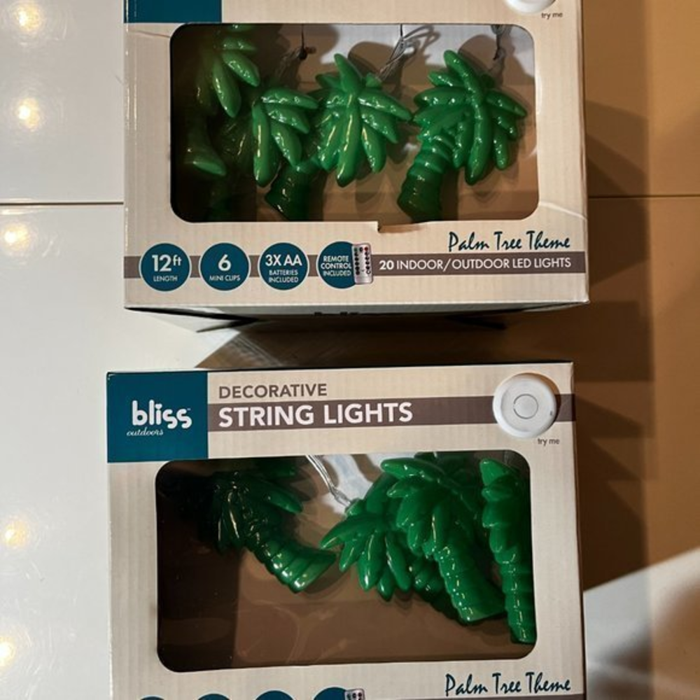 String Lights - Palm Tree - Two Sets (new) (ps/x)‎